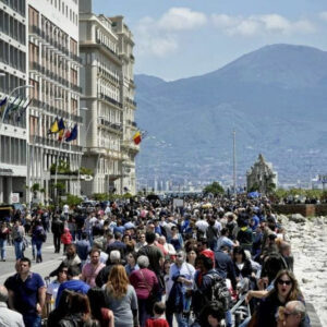 Napoli, riparte il turismo