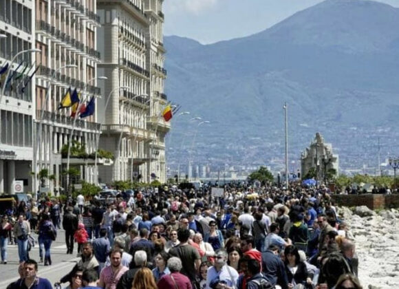 Napoli, riparte il turismo